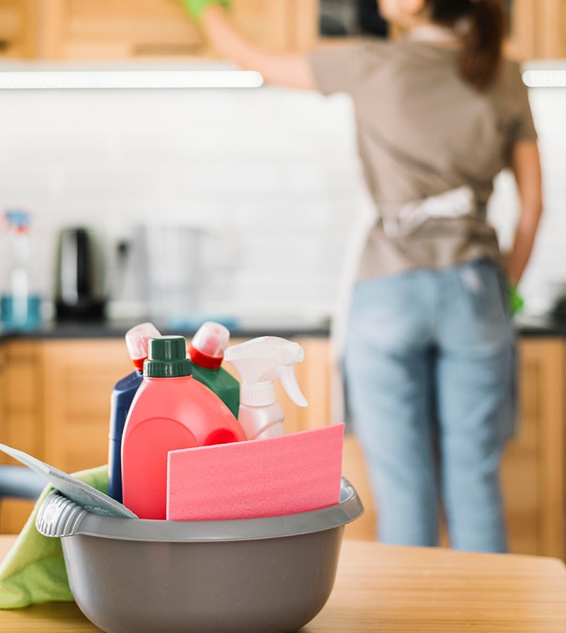 Limpieza en la cocina: 30 objetos que deberías tirar hoy mismo para poner  orden